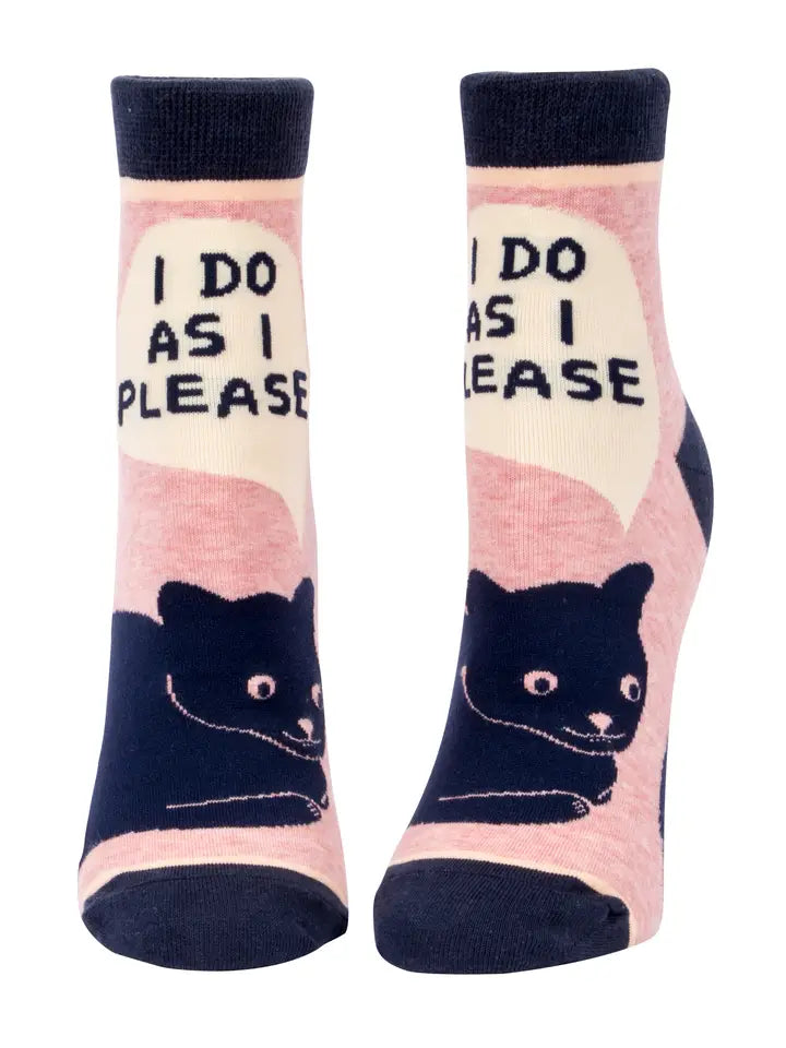 Pink and navy ankle socks with a black cat: I do as I please