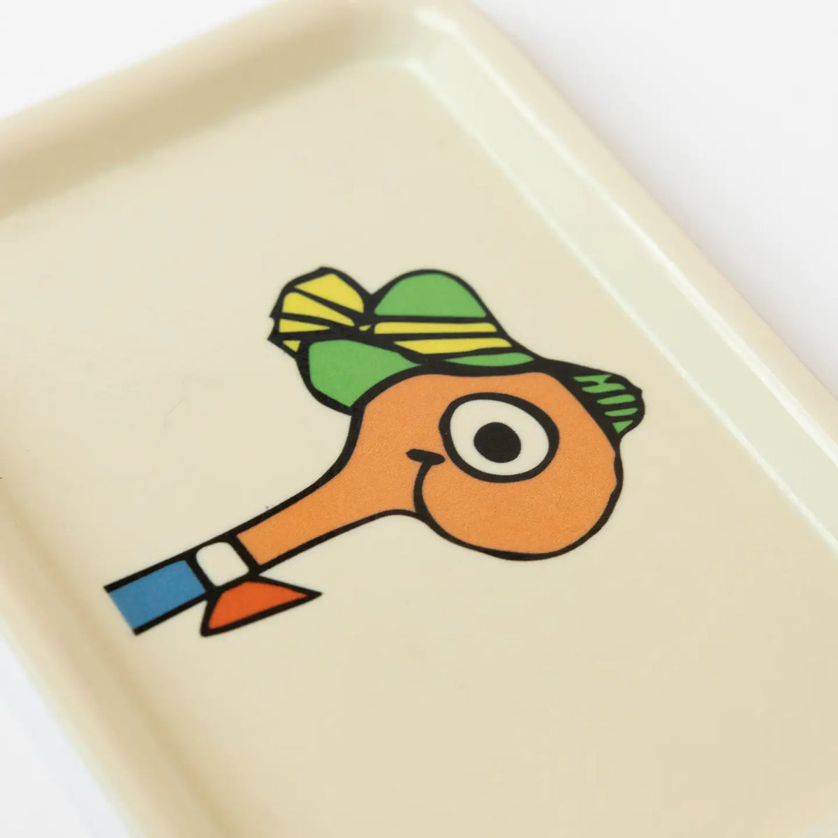 Close-up of the Lowly Worm tray
