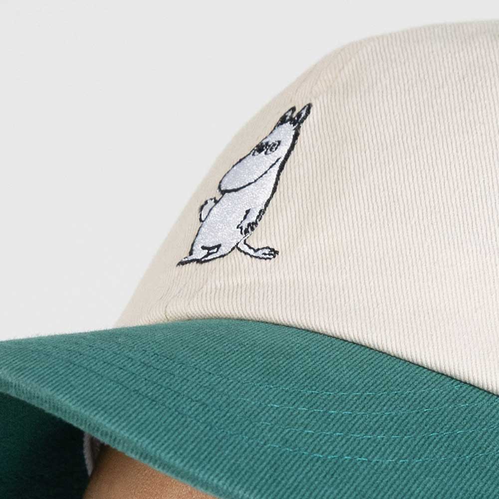 Close-up of the embroidered Moomintroll