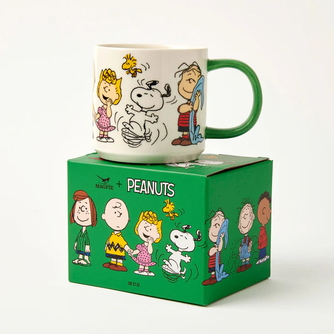 Friends Forever mug on its green Peanuts gift box