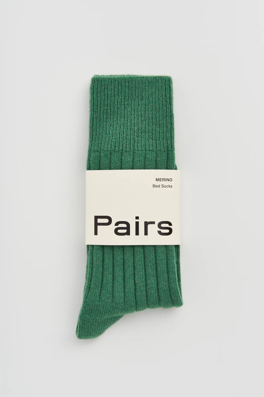 Pairs merino bed socks in village green, ribbed, with a Pairs paper band