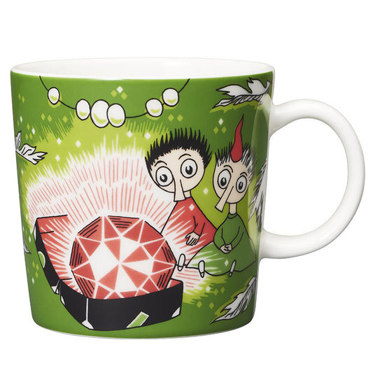 Thingumy and Bob Moomin mug: Thingumy and Bob with the glowing red King's Ruby, on green
