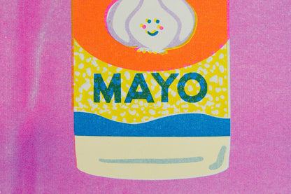 Close-up of the smiling garlic on the mayo bottle