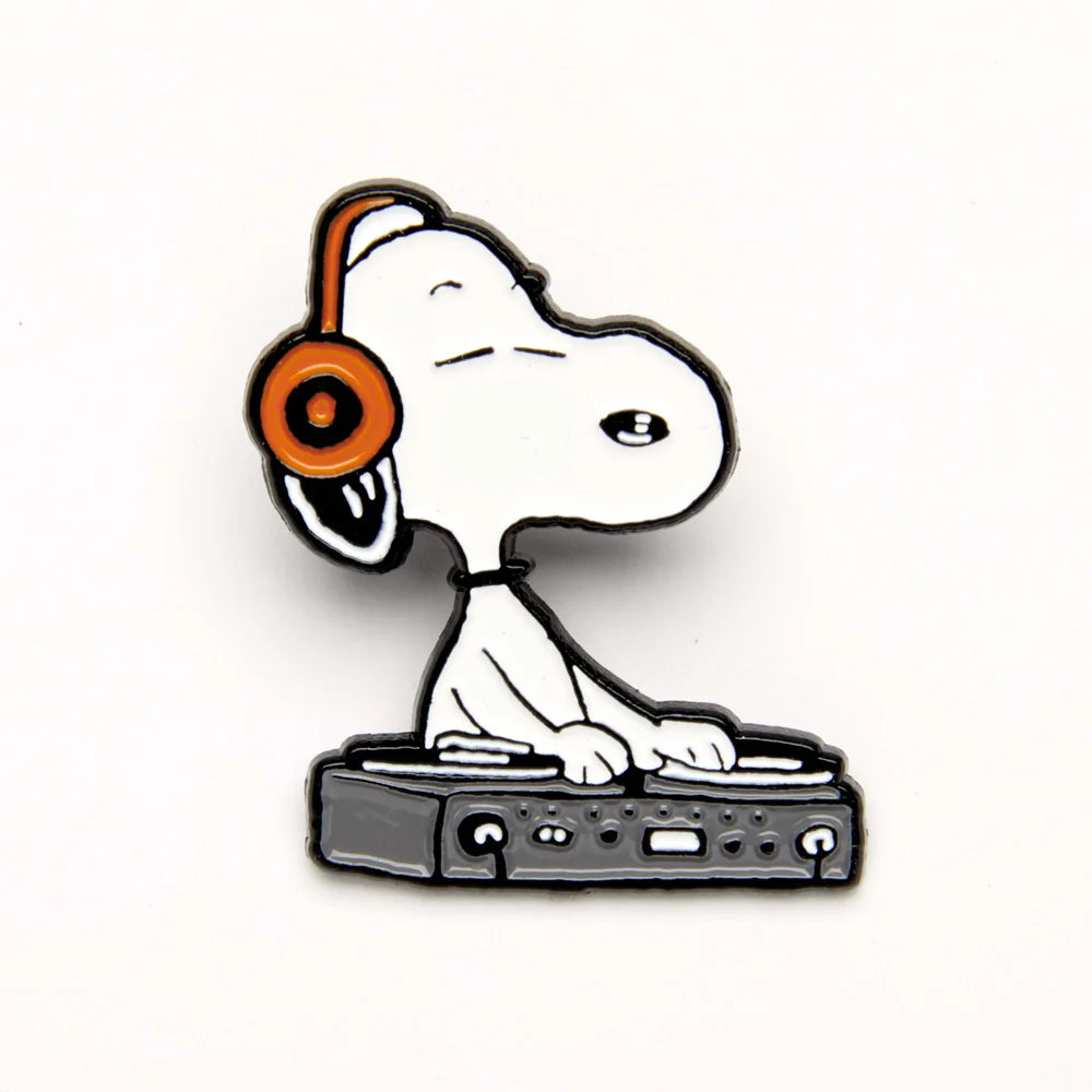 Peanuts enamel pin: Snoopy in orange headphones at DJ decks