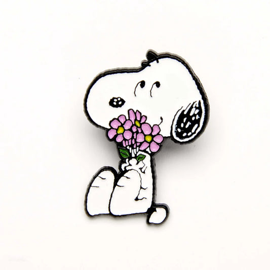 Peanuts enamel pin: Snoopy holding a bunch of pink flowers