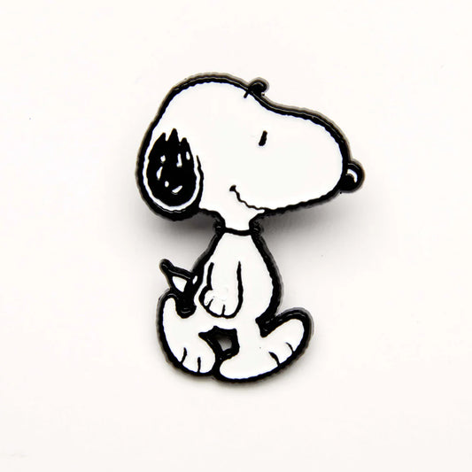 Peanuts Friends Forever enamel pin: Snoopy walking