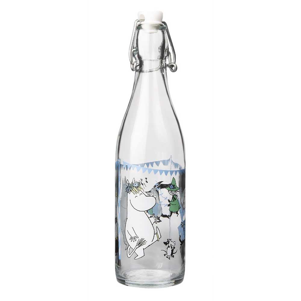 Clear glass swing-top bottle printed with Moomins at a summer party