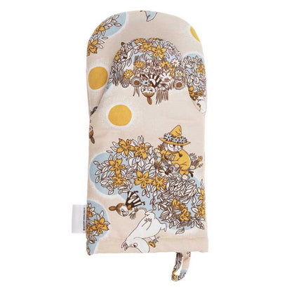 Back of the Friends Forever oven mitt