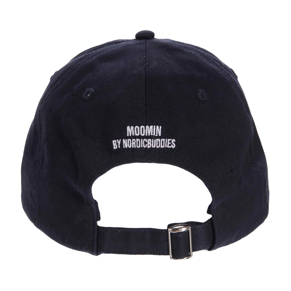 Back of the navy cap with 'Moomin by Nordicbuddies' and a buckle strap