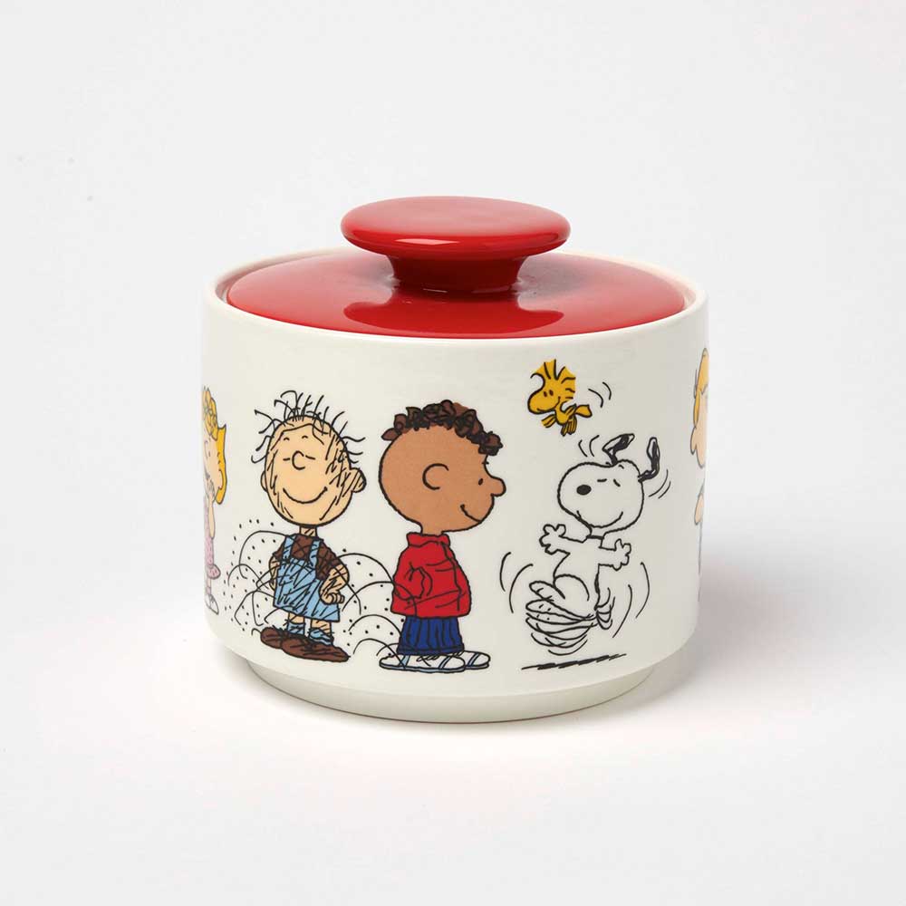 Other side of the candy jar with Franklin and Snoopy dancing