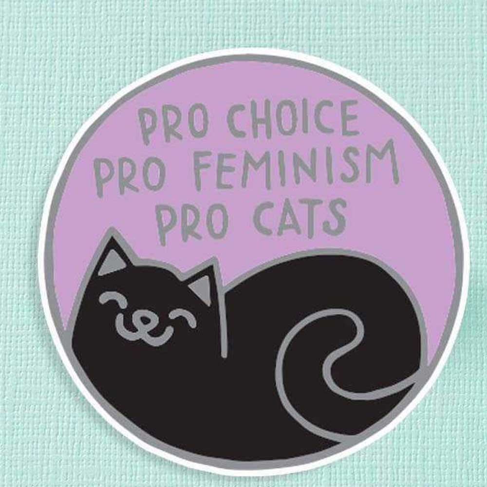 Round lilac sticker with a black cat: Pro choice, pro feminism, pro cats