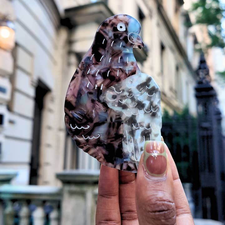 solar-eclipse-pigeon-claw-hair-clip-5