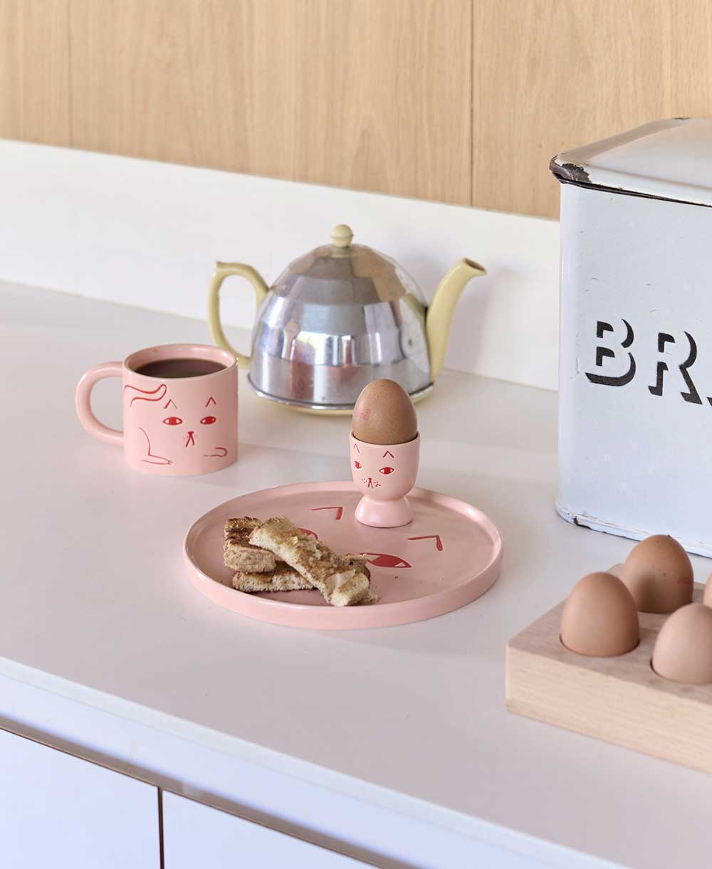 donna-wilson-cat-egg-cup-2