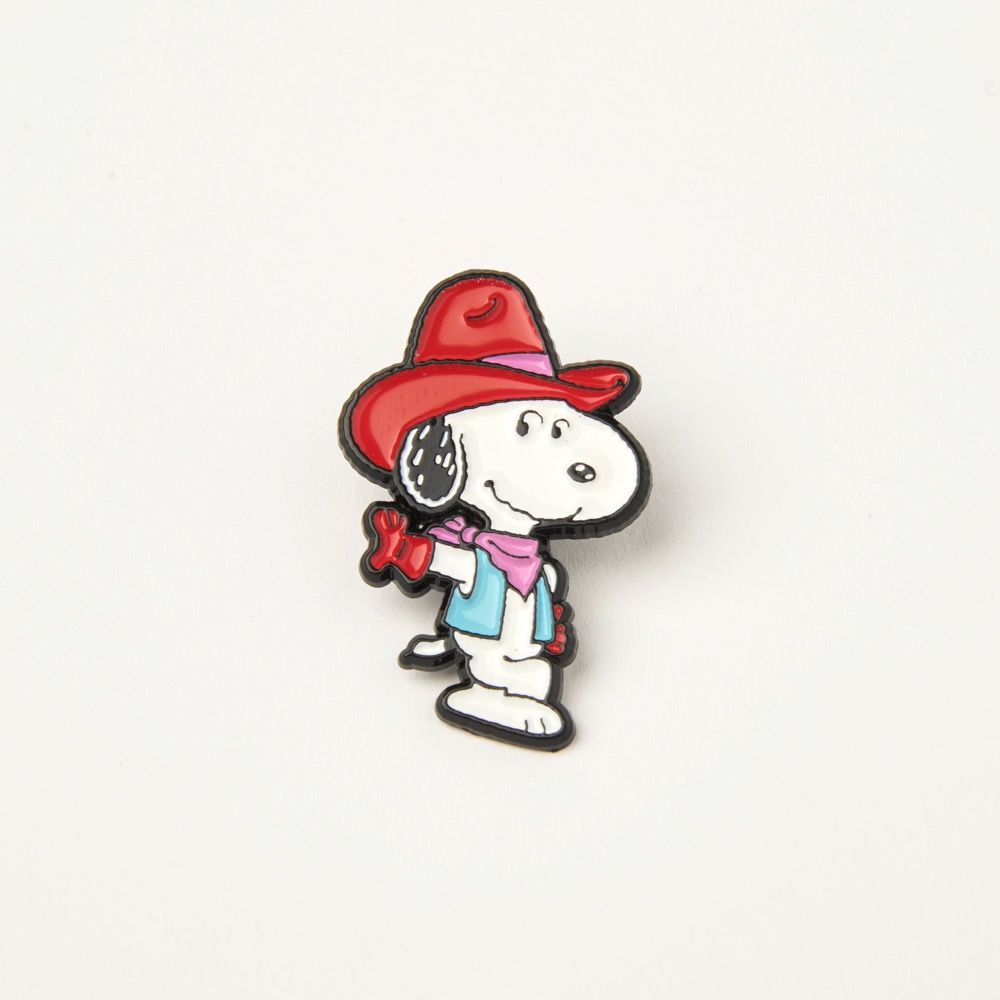peanuts-howdy-enamel-pin