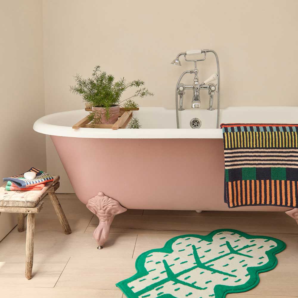 donna-wilson-leaf-bath-mat-2