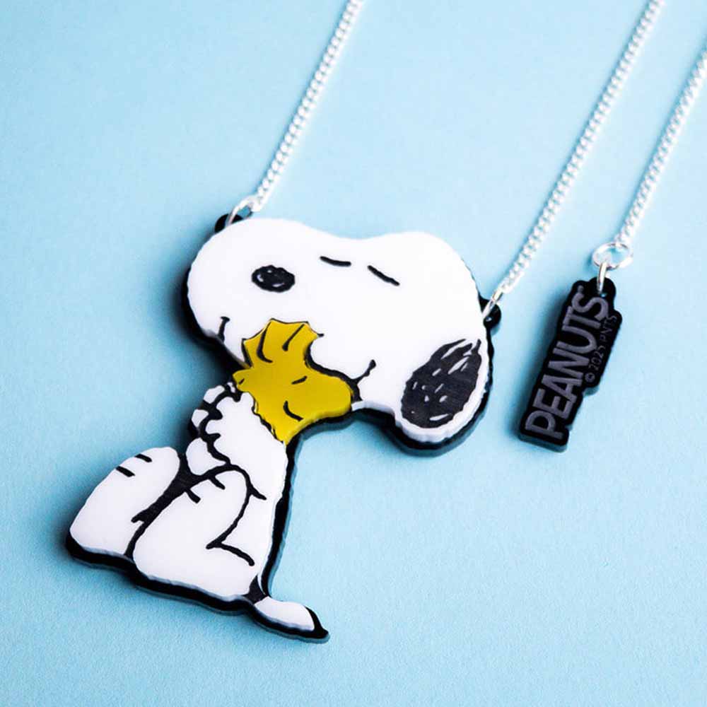 tatty-devine-x-peanuts-snoopy-woodstock-forever-necklace_174011-4